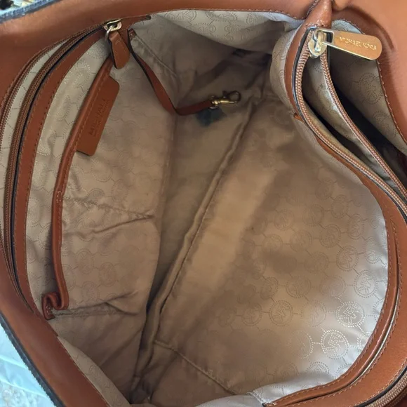 Michael Kors Brown Cynthia Large Signature MK Leather Tote Shoulder Bag - Picture 9 of 15